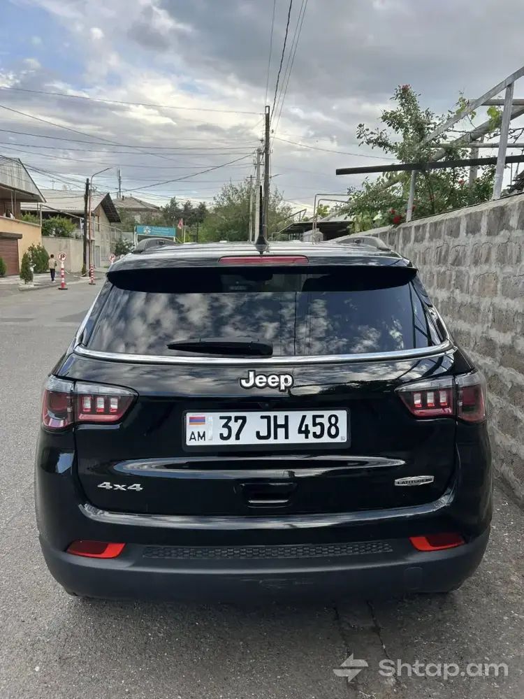 Sale or Exchange of New Jeep Compass 2022 1