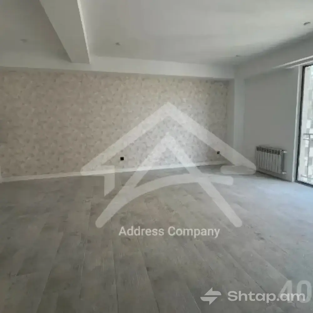 Renovated 2-Room Apartment 1