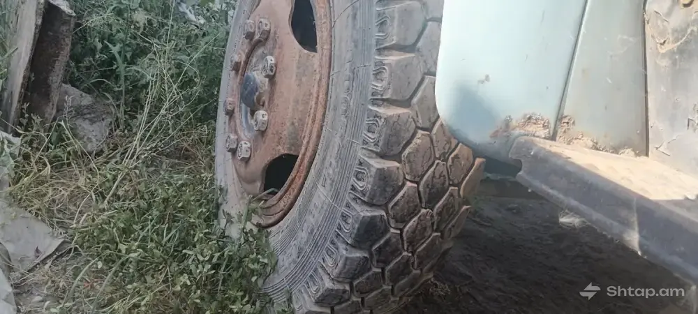 Վաճառվում է նորմալ վիճակում մեքենա 2