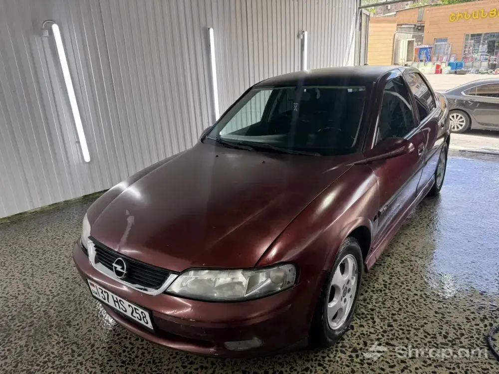 Վաճառվում է Opel Sedran՝ Կարմիր Գույնով 0
