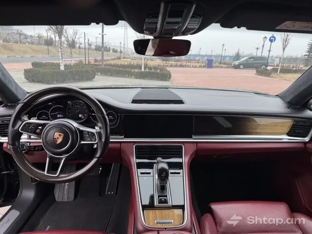 Վաճառվում է Porsche Panamera Turbo 2017 2