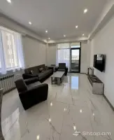 3-Room Apartment for Sale in Davtashen image thumbnail 0
