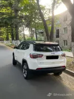 Վաճառվում է շտապ Jeep Compass սպիտակ գույնի ավտոմեքենա image thumbnail 2