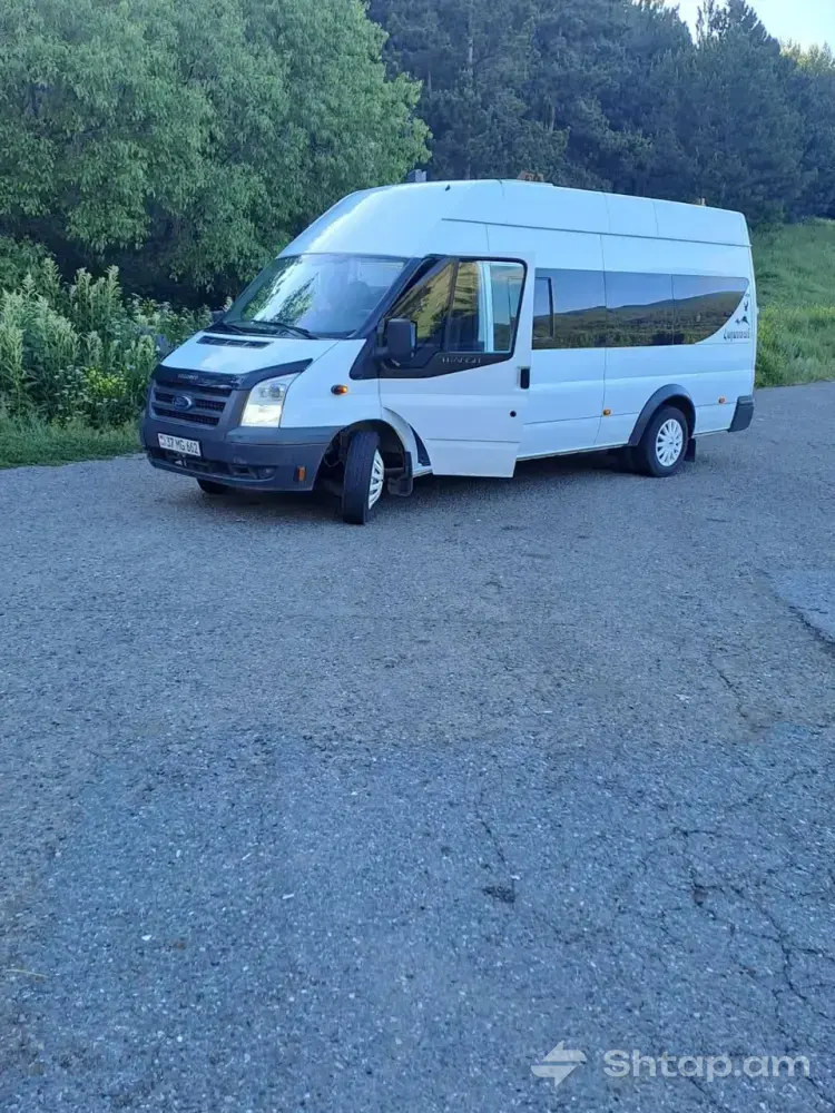 Վաճառվում է սպիտակ Ford Transit՝ առանց վնասվածքների 0