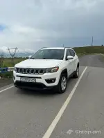 2018 Jeep Compass Available image thumbnail 0