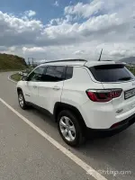 2018 Jeep Compass Available image thumbnail 2