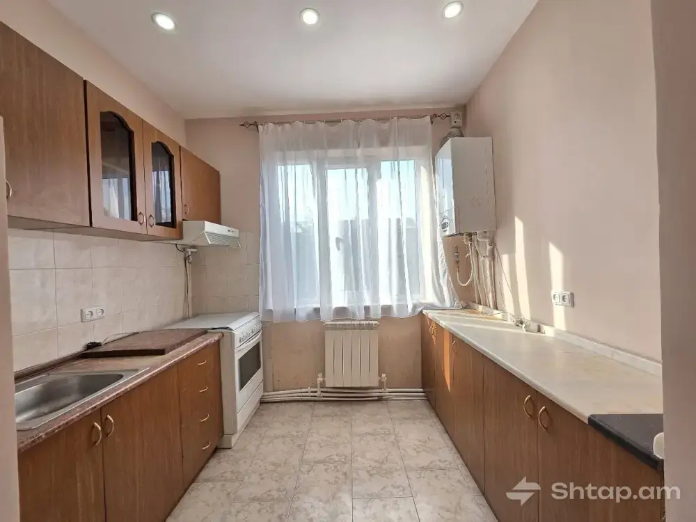 Stalin-Era Design Apartment for Sale 4