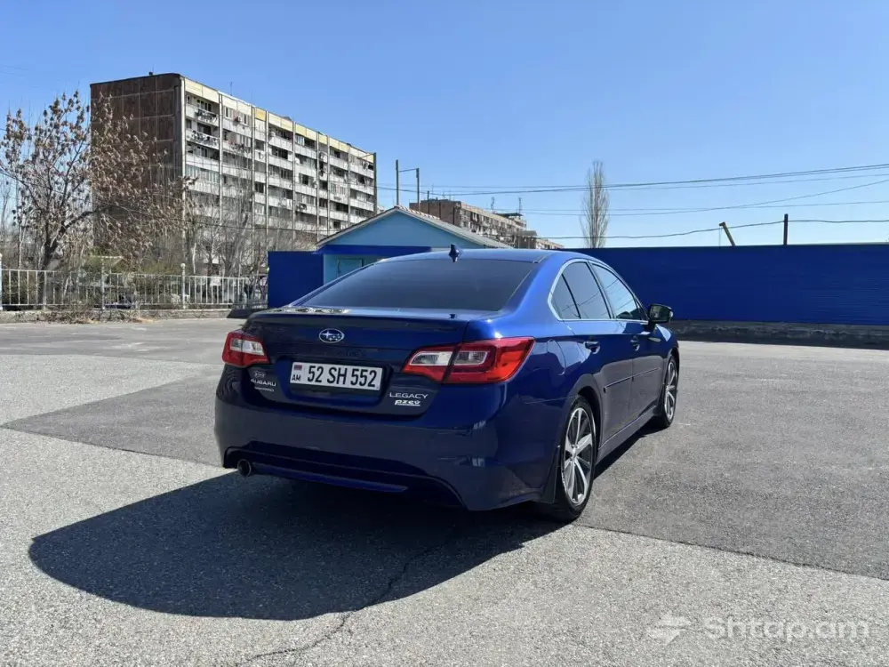 Buy a 2018 Subaru Legacy 2