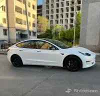 Վաճառվում է Tesla 3 մակնիշի ավտոմեքենա image thumbnail 0