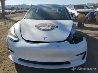 Վաճառվում է Tesla Model 3 2019 - Սպիտակ գույնի image thumbnail 4