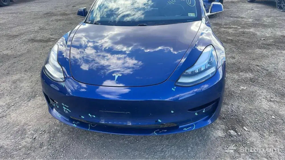 Tesla Model 3 2019 with 70,000 miles 0