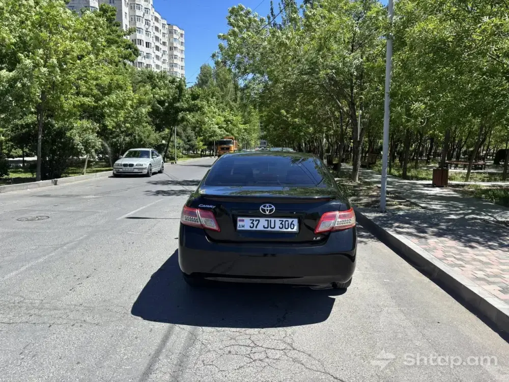 Վաճառվում է Toyota Camry 2007 2