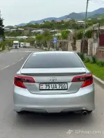 Perfect 2013 Toyota Camry image thumbnail 2