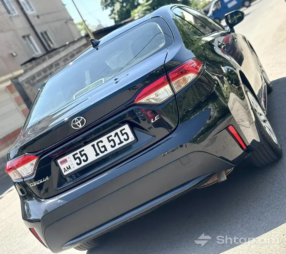 Վաճառվում է Toyota Corolla 2021՝ 1.8 լ Շարժիչով 3