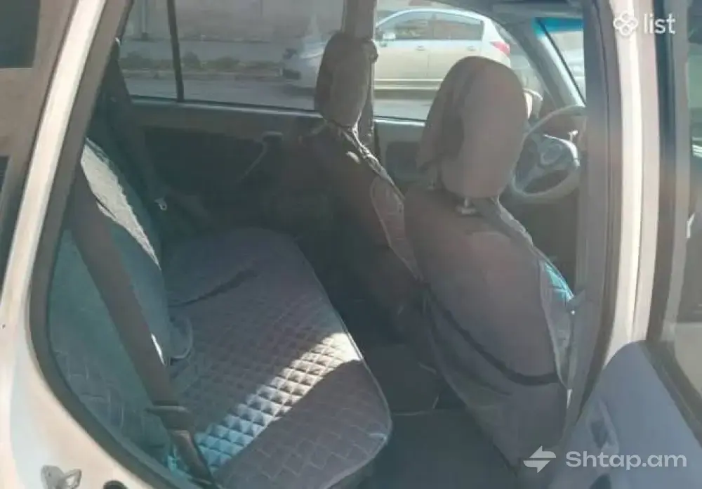 Վաճառվում է Toyota RAV4՝ իդեալական վիճակում 3