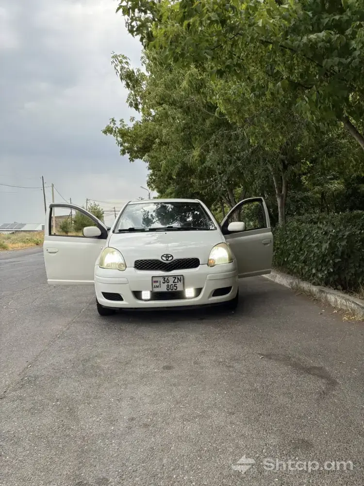 Toyota Vitz Car for Sale 0