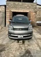 Վաճառվում է Toyota Voxy մինիվեն՝ լավ վիճակում image thumbnail 0