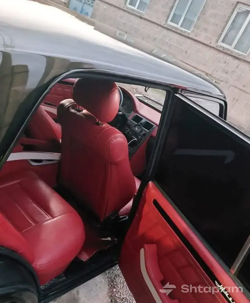 Վաճառվում է Vaz 2106՝ Priora շարժիչով 4