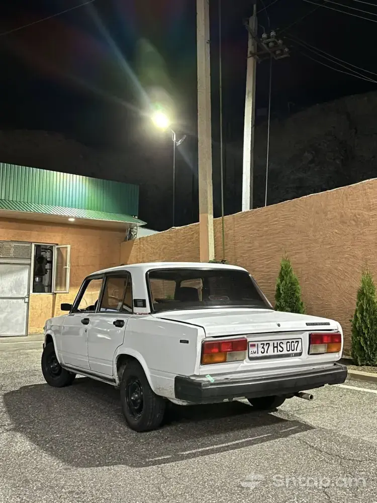 Excellent VAZ 2107 Available 2