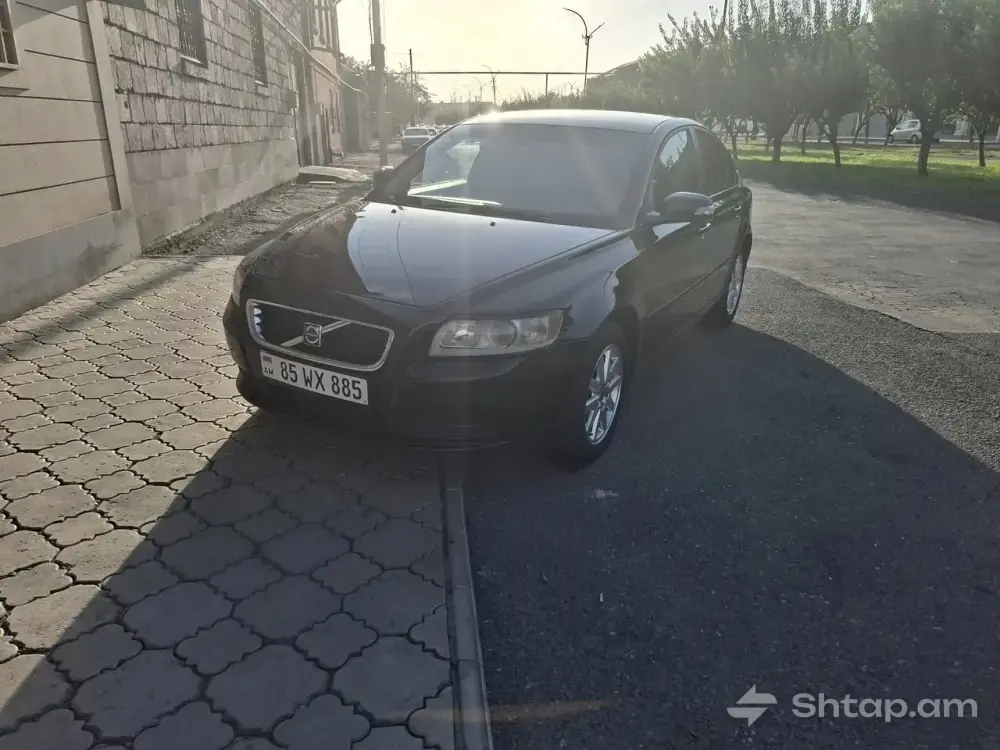 Buy Volvo S40 2008 0