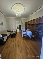 Apartment with Open Balcony and High Ceilings image thumbnail 2