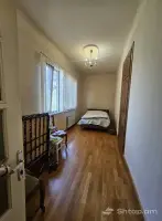 Apartment with Open Balcony and High Ceilings image thumbnail 4