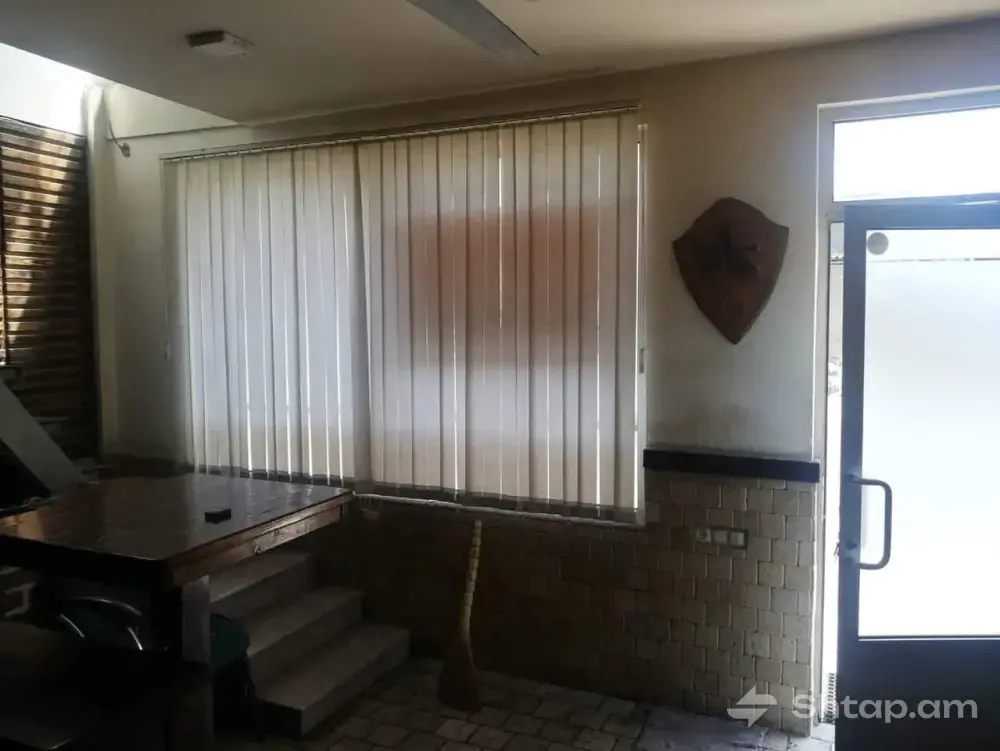 Commercial Space for Rent 4