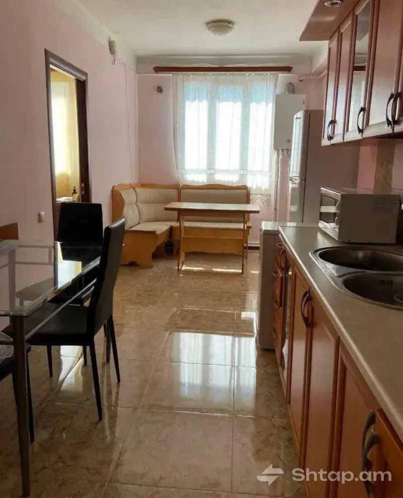 3-Room Apartment Available for Rent in Arabkir 2