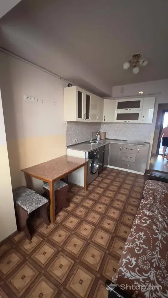 Cozy Apartment Near Garegin Nzhdeh Square 2