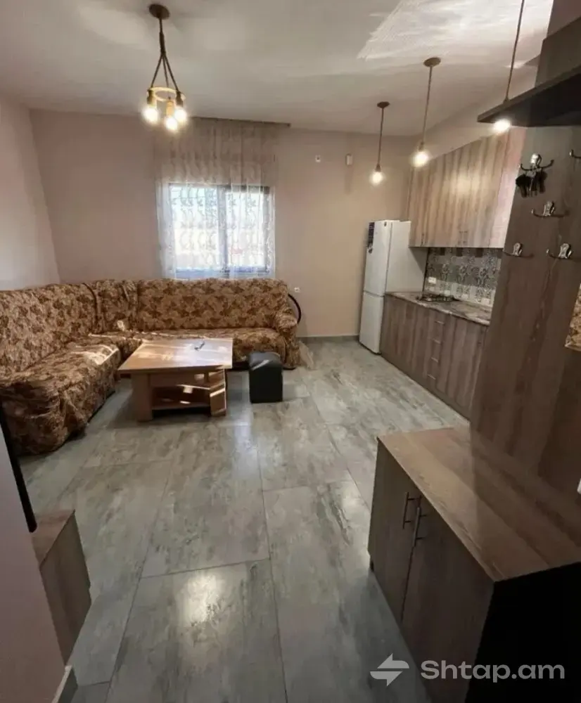 Վարձով 1 հարկանի տուն Վշտունու փողոցում՝ 3 սենյակով 4