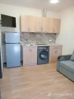 Renting an Apartment in Erebuni image thumbnail 1