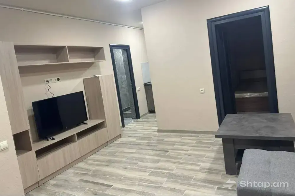 Apartment Rental on Arno Babajanyan Street 4