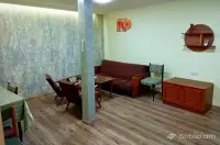 Sunny Apartment Rental in Zeytun image thumbnail 0