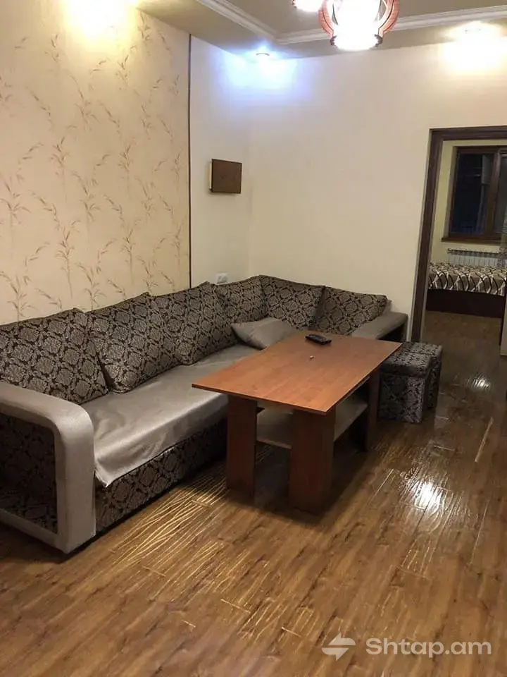 Վարձով 3 Սենյականոց Բնակարան Աջաբնյակում 0