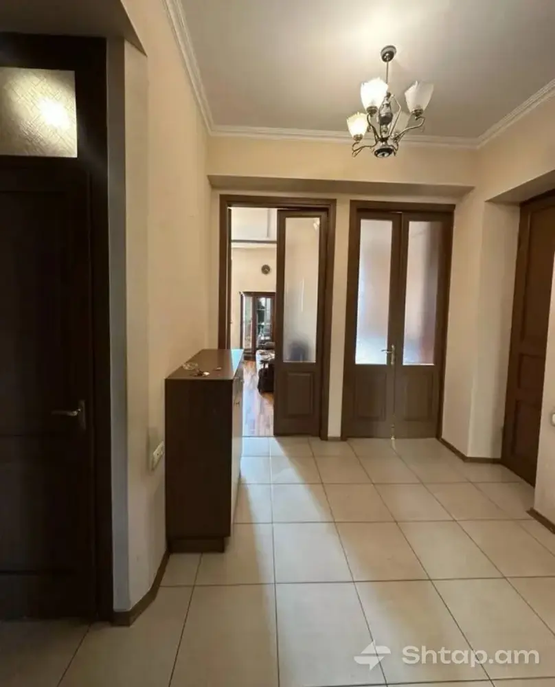 Վարձով 3 Սենյականոց Բնակարան Արաբկիրում 4