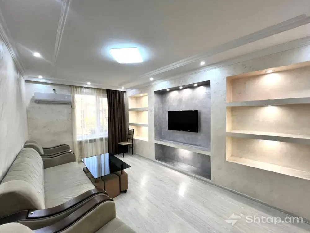 Վարձով 3 Սենյականոց Բնակարան Չեխովի Փողոցում 0