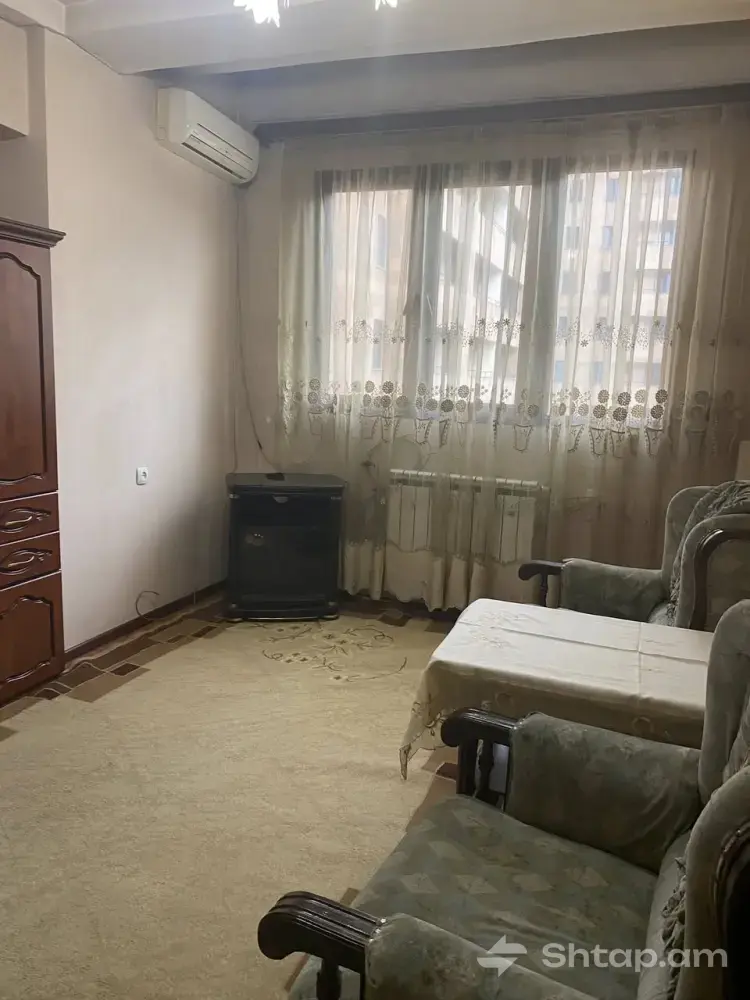 Bright and Cozy Apartment in the Center 0