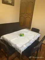 Bright and Cozy Apartment in the Center image thumbnail 3