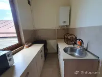 Apartment for Rent on Heratsi Street image thumbnail 2