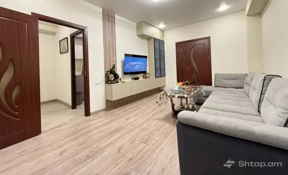 Wonderful Apartment with Garden 2