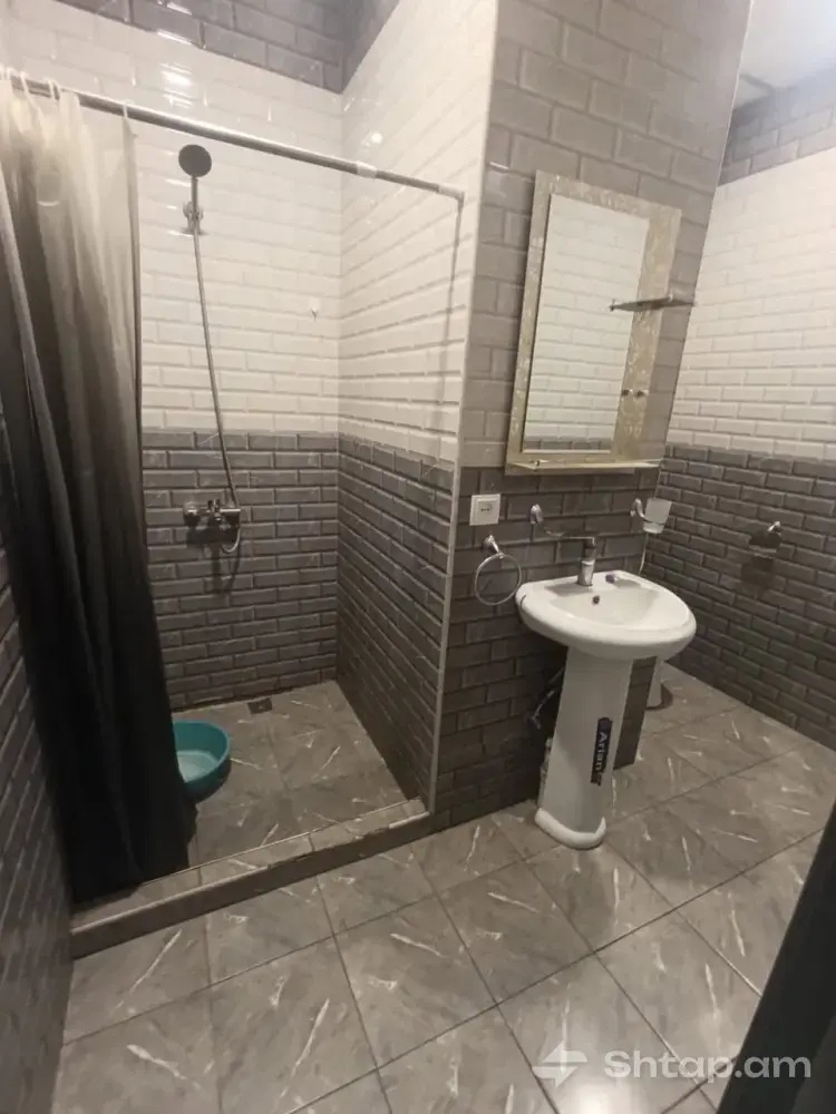 Վարձով Բնակարան Վանաձորում՝ Կենտրոնին Մոտ 0