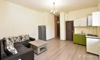Վարձով կապիտալ նորոգված բնակարան Աջափնյակում image thumbnail 0