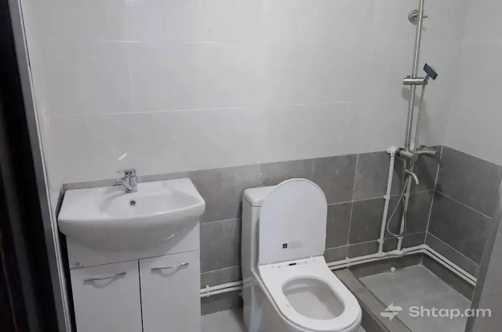 2-Room House Available for Rent in Malatia 3