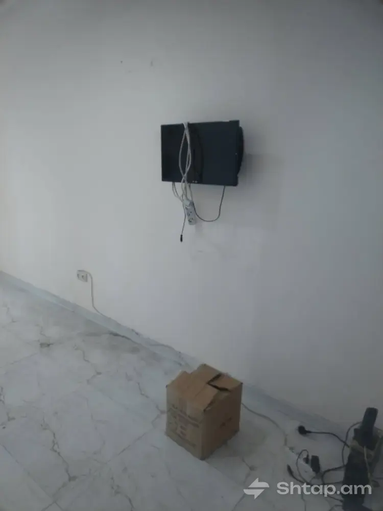 Space for Rent Near <Izmirlian> Medical Center 4