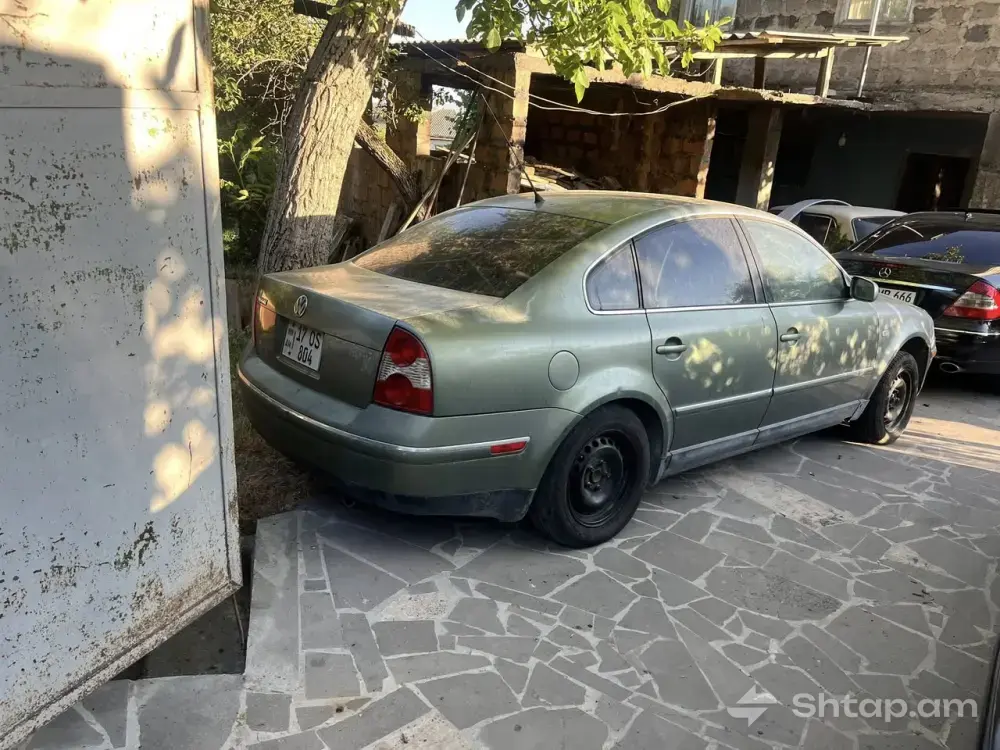 Volkswagen Passat 2002 с двигателем 1.8T 0