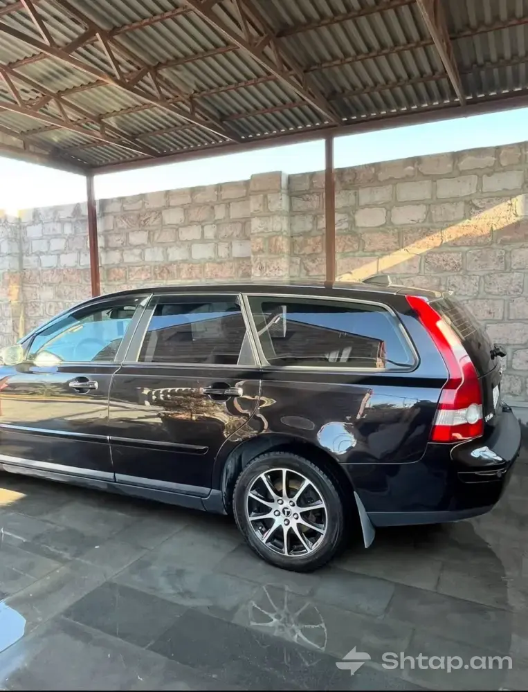 Volvo V50 2007 - Հուսալի և հարմարավետ մեքենա 2